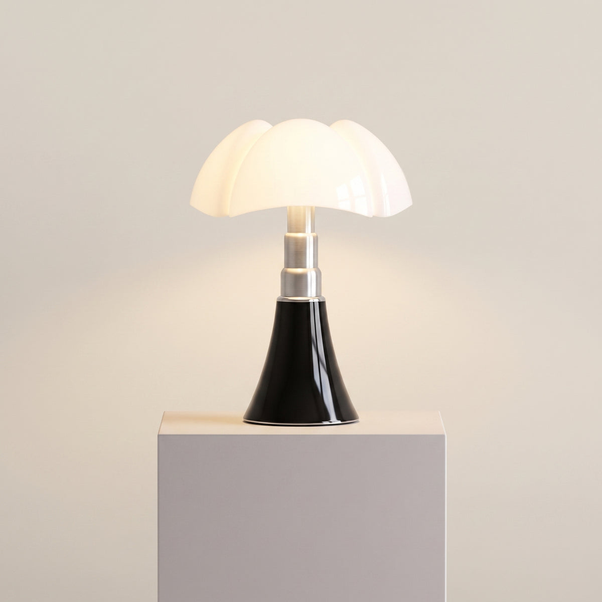 Mrbird bordslampa