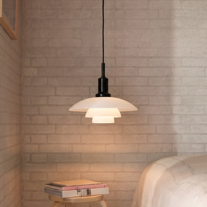 Dansk designerlampa i taklampsform